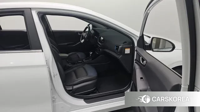 Hyundai Ionic Hybrid 2018 Белый из Кореи, фото 2