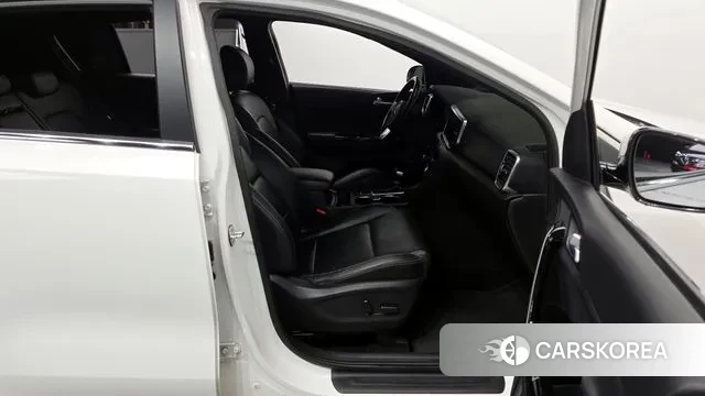 Kia Sportage The Bold 2018 Белый из Кореи, фото 2