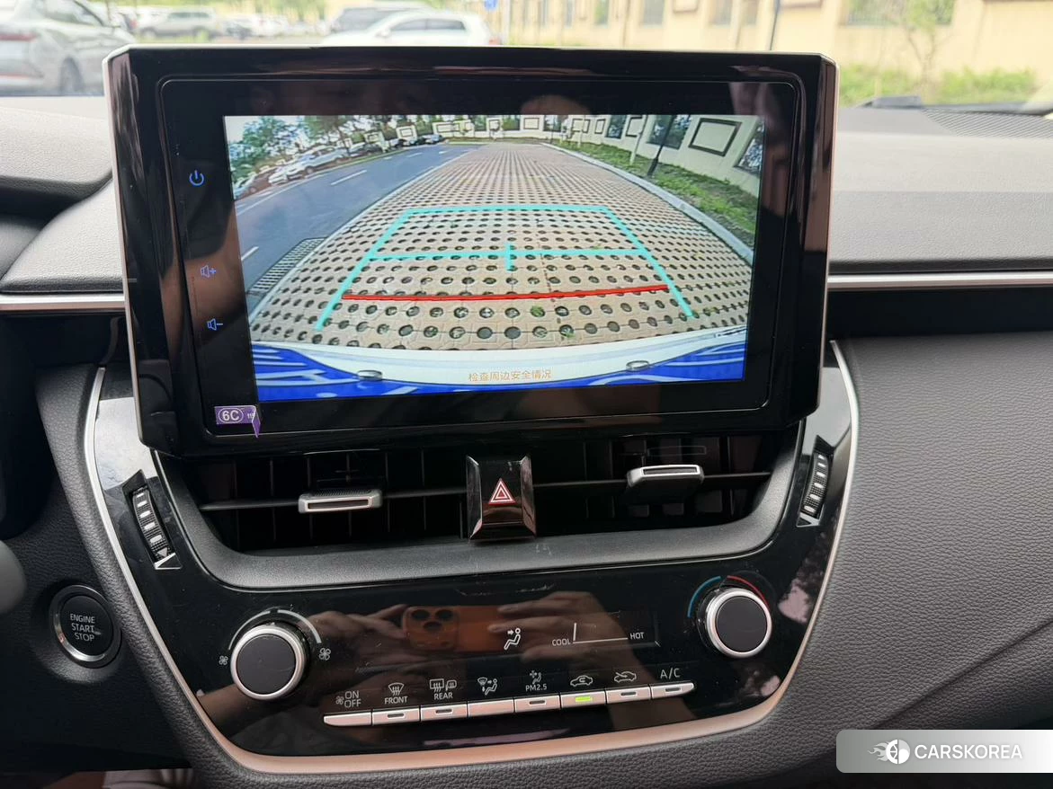 Toyota Corolla 2023 Белый из Китая, фото 2