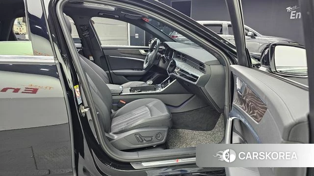 Audi A6 (C8) 2020 Черный из Кореи, фото 2