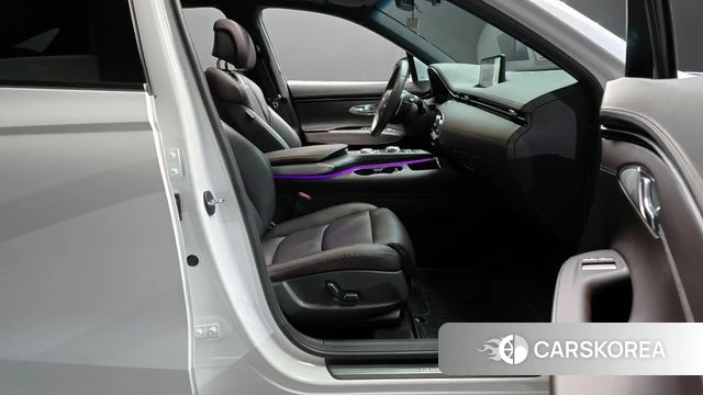 Genesis GV70 2022 Белый из Кореи, фото 2