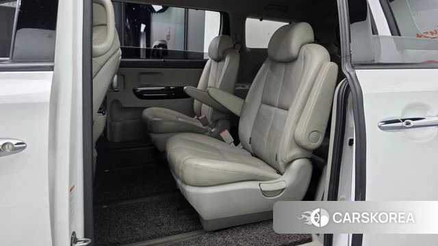 Kia The New Carnival 2018 Белый из Кореи, фото 2