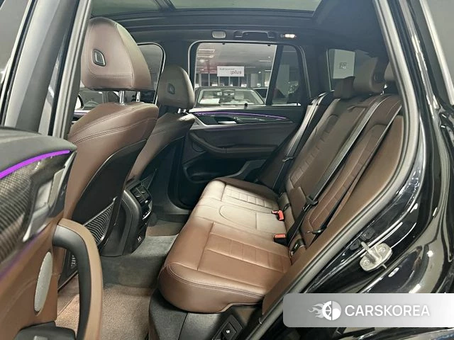 BMW X3 (G01) 2023 Черный из Кореи, фото 2