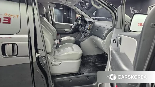 Hyundai The New Grand Starex 2019 Черный из Кореи, фото 2