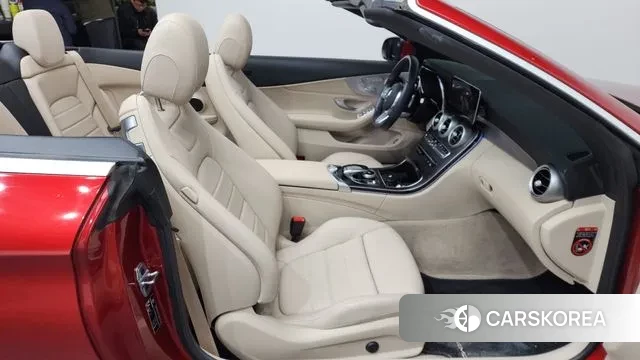 Mercedes-Benz C-Class W205 2020 Красный из Кореи, фото 2