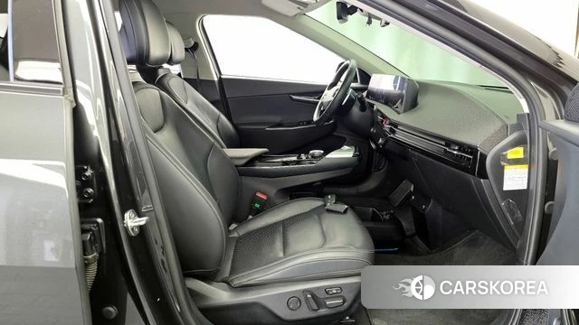 Kia EV6 2021 Серый из Кореи, фото 2