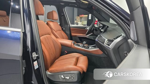 BMW X5 (G05) 2022 Черный из Кореи, фото 2