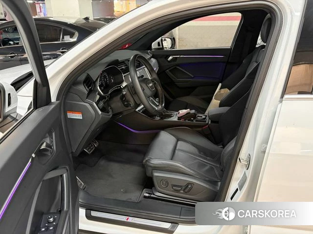 Audi Q3 (F3) 2023 Белый из Кореи, фото 2