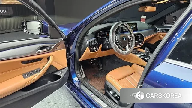 BMW 5 Series (G30) 2018 Синий из Кореи, фото 2