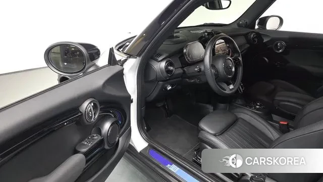 Mini Cooper S 2024 Белый из Кореи, фото 2