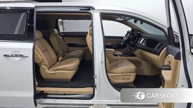 Kia The New Carnival 2018 Белый из Кореи, фото 2