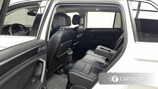 Volkswagen Tiguan second Generation 2018 Белый из Кореи, фото 2