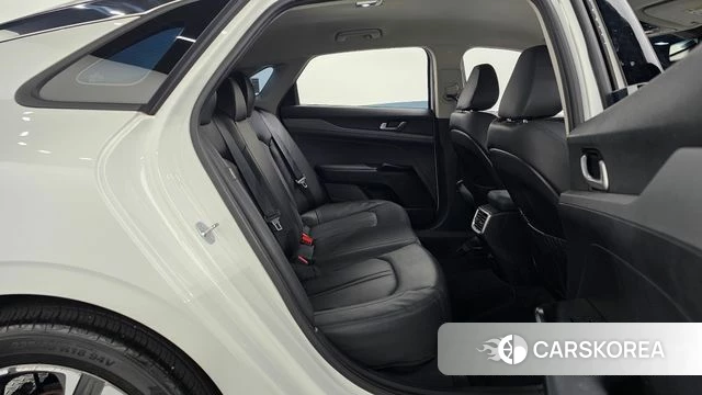 Kia K5 3rd generation 2023 Белый из Кореи, фото 2