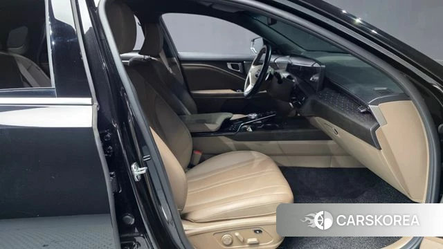 Kia K8 2023 Черный из Кореи, фото 2