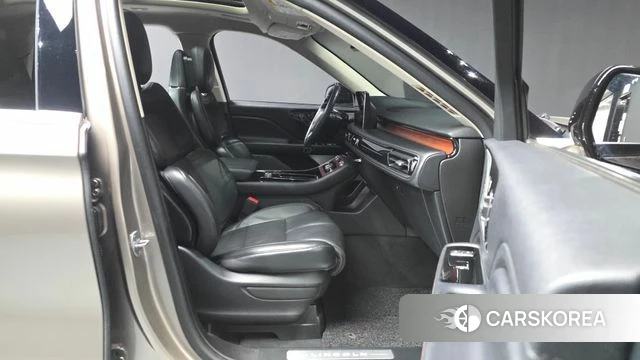 Lincoln Aviator 2nd generation 2021 Песочный из Кореи, фото 2