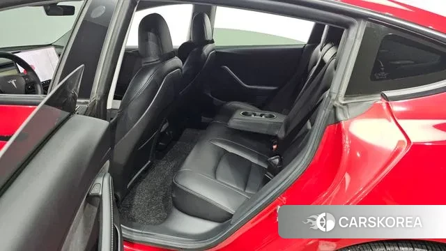 Tesla Model 3 2021 Красный из Кореи, фото 2