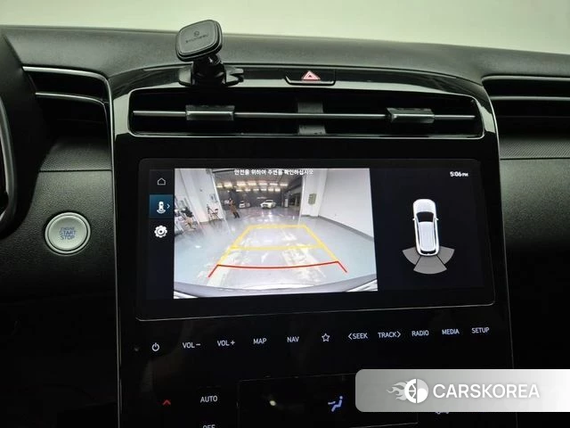 Hyundai Tucson (NX4) 2022 Серебристо-серый из Кореи, фото 2