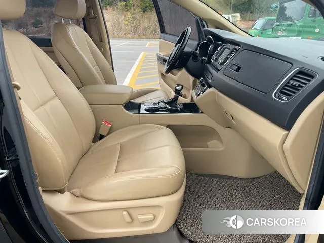 Kia The New Carnival 2018 Черный из Кореи, фото 2