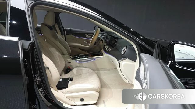 Mercedes-Benz AMG GT 2023 Черный из Кореи, фото 2