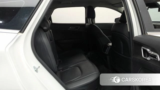 Kia Sportage 5th Generation 2022 Белый из Кореи, фото 2
