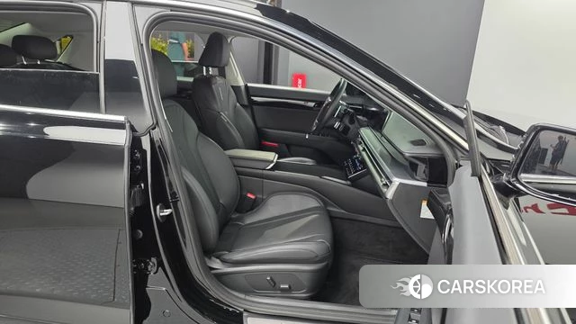 Hyundai Grandeur Hybrid (GN7) 2025 Черный из Кореи, фото 2