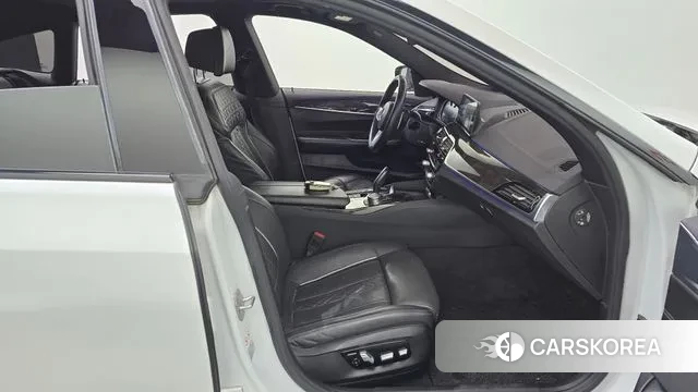 BMW 6 Series GT (G32) 2018 Белый из Кореи, фото 2