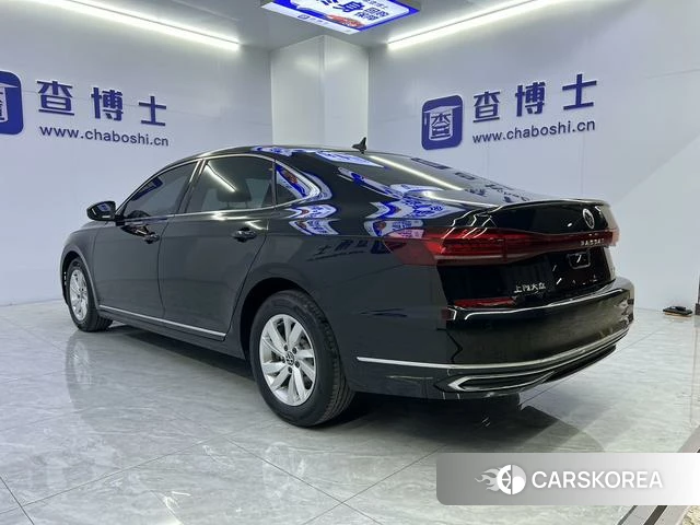 Volkswagen Passat 2023 Черный из Китая, фото 2