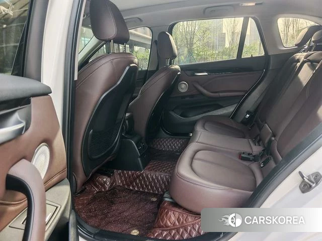 BMW X1 2023 Белый из Китая, фото 2