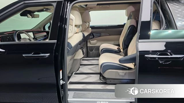 Kia The New Carnival 4th Generation 2024 Черный из Кореи, фото 2