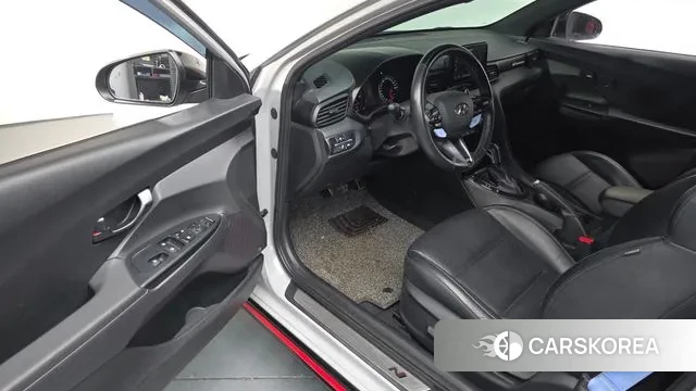 Hyundai Veloster (JS) 2022 Серебристо-серый из Кореи, фото 2