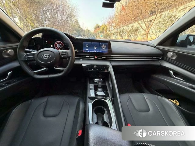 Hyundai Elantra 2022 Белый из Китая, фото 2