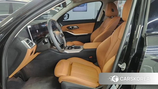 BMW 3 Series (G20) 2025 Черный из Кореи, фото 2