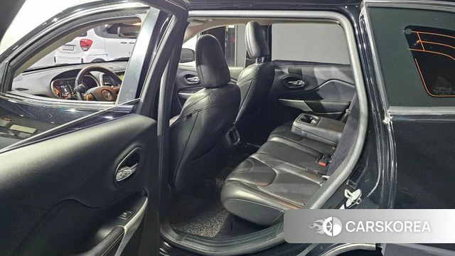Jeep Cherokee (KL) 2018 Черный из Кореи, фото 2