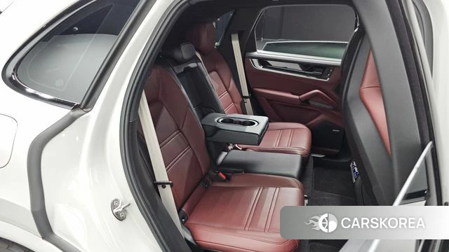 Porsche Cayenne (PO536) 2024 Серебристо-серый из Кореи, фото 2