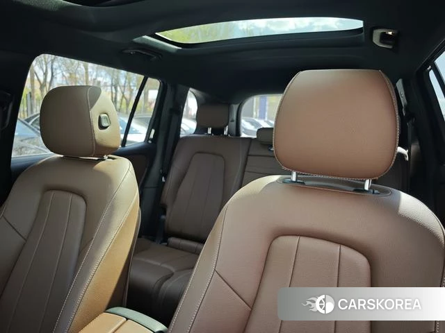 Mercedes-Benz GLB 2025 Черный из Китая, фото 2