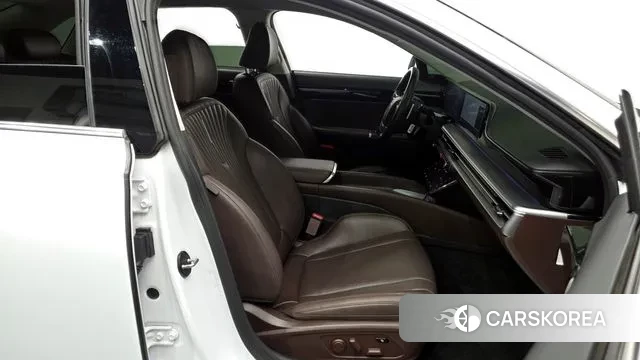 Hyundai Grandeur Hybrid (GN7) 2022 Белый из Кореи, фото 2