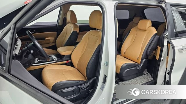 Kia Carnival 4th generation 2023 Белый из Кореи, фото 2