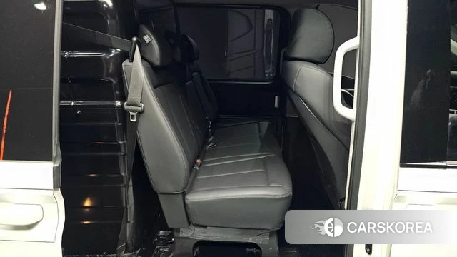 Hyundai Staria 2023 Белый из Кореи, фото 2