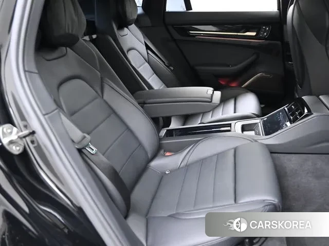 Porsche Panamera (972) 2024 Черный из Кореи, фото 2