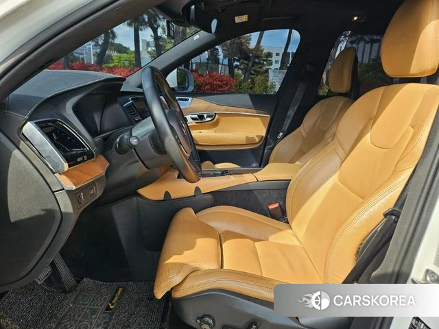 Volvo XC90 second Generation 2018 Белый из Кореи, фото 2