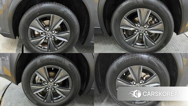 Lexus UX250h 2023 Серый из Кореи, фото 2