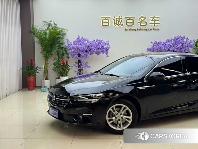 Buick Regal 2022 Черный из Китая, фото 2