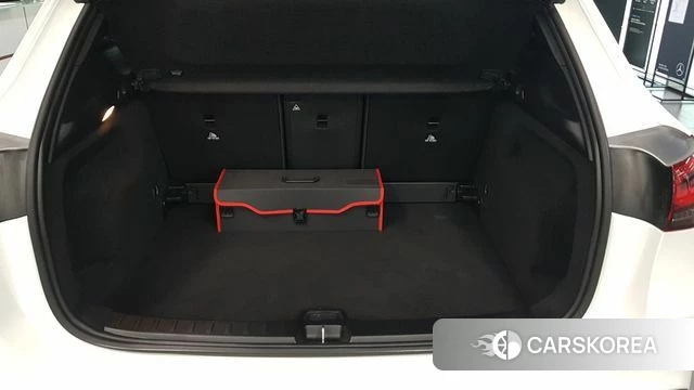 Mercedes-Benz GLA - Class H247 2023 Белый из Кореи, фото 2