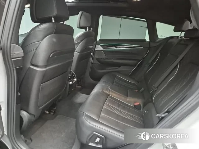 BMW 6 Series GT (G32) 2024 Белый из Кореи, фото 2