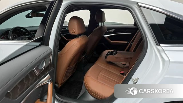 Audi A6 (C8) 2023 Белый из Кореи, фото 2