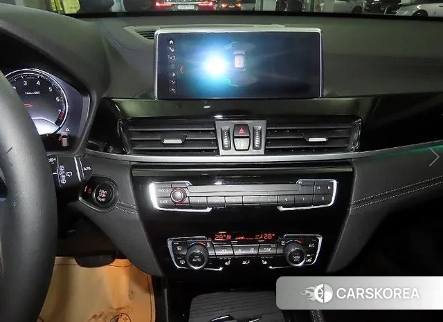 BMW X1 (F48) 2022 Белый из Кореи, фото 2