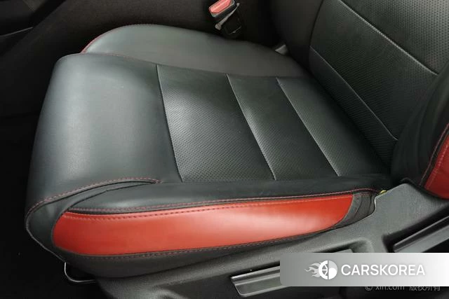 Geely Automobile Binrui 2021 Белый из Китая, фото 2
