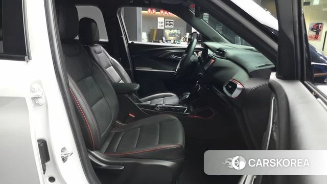 Chevrolet (GM Daewoo) Trailblazer 2021 Белый из Кореи, фото 2