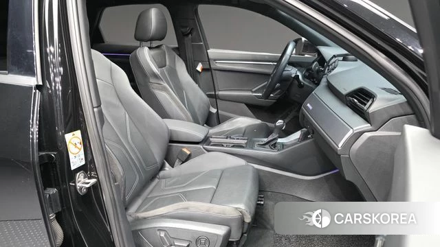Audi Q3 (F3) 2020 Черный из Кореи, фото 2
