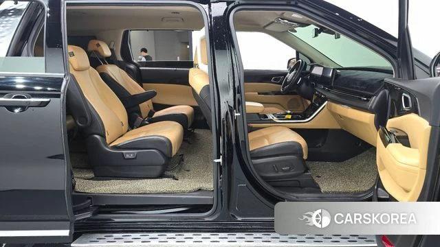 Kia Carnival 4th generation 2021 Черный из Кореи, фото 2